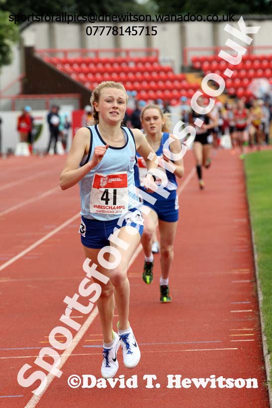 Senior girls 3000 metres, English Schools Track and Field. Photo: David T. Hewitson/Sports for All Pics